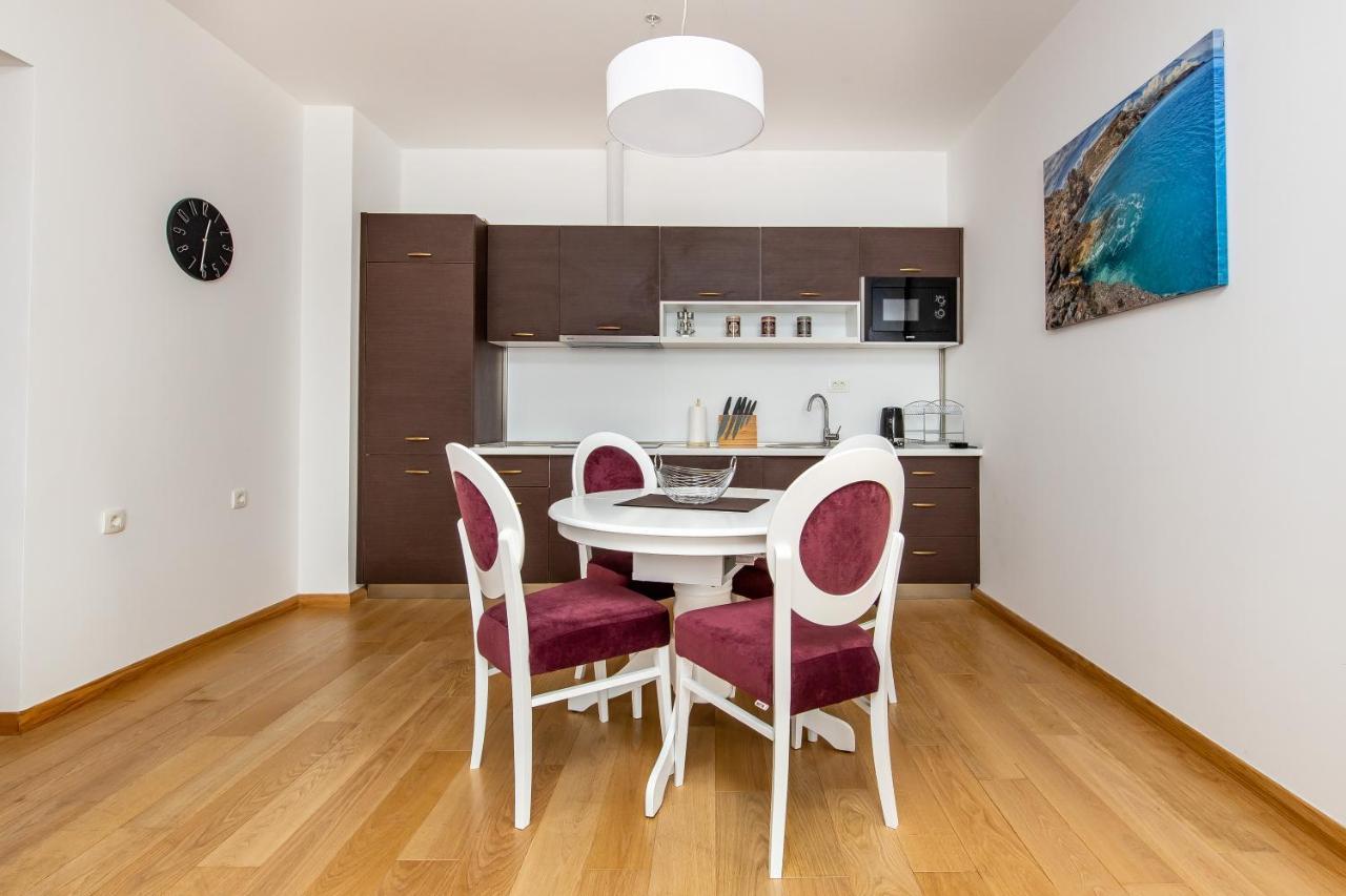 Apartments Lora In Apart-Hotel Будва Екстер'єр фото