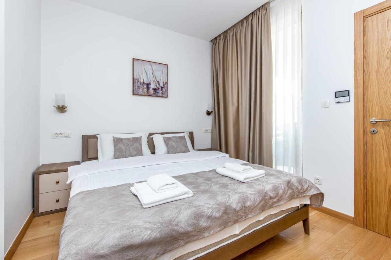 Apartments Lora In Apart-Hotel Будва Екстер'єр фото