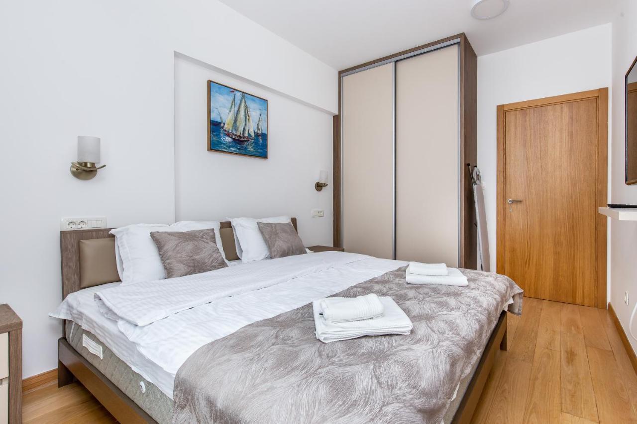 Apartments Lora In Apart-Hotel Будва Екстер'єр фото