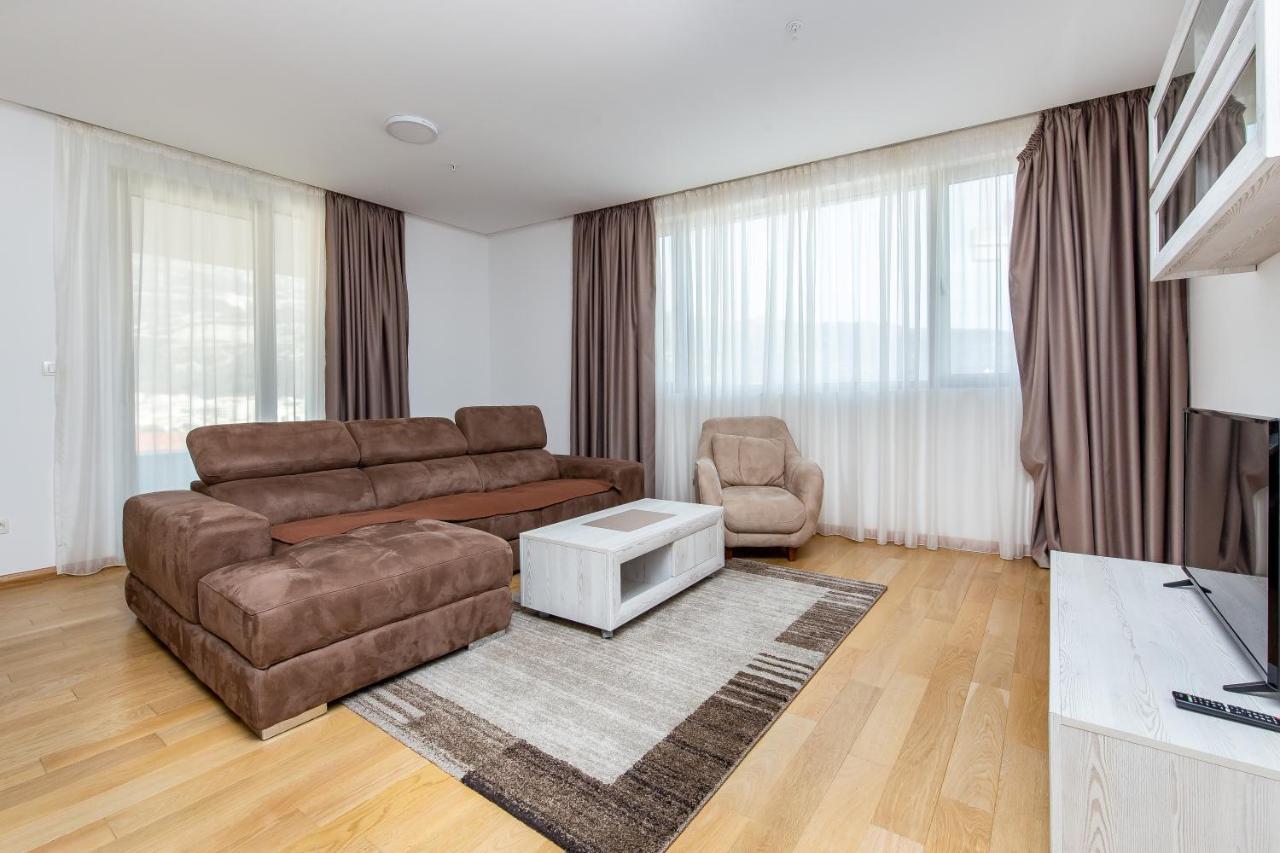 Apartments Lora In Apart-Hotel Будва Екстер'єр фото