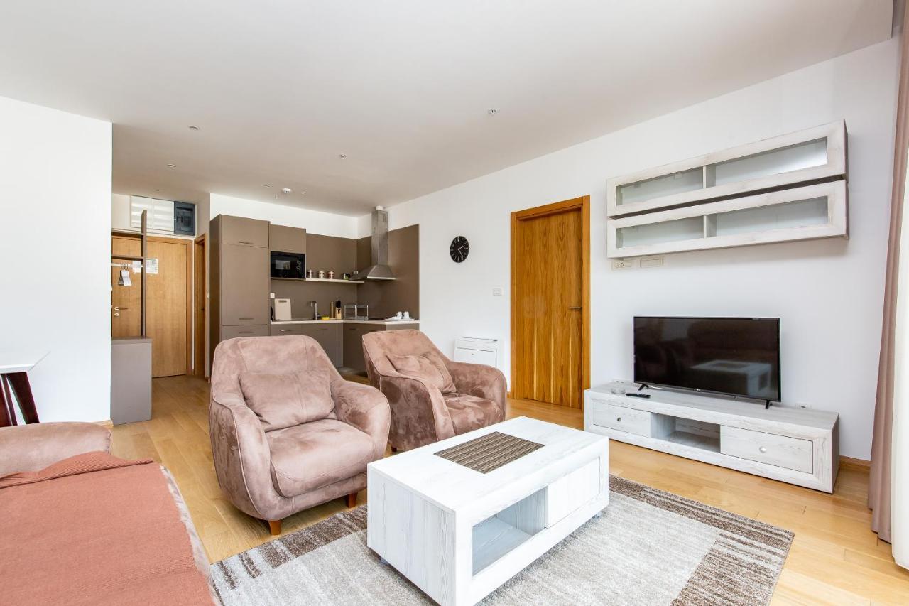 Apartments Lora In Apart-Hotel Будва Екстер'єр фото
