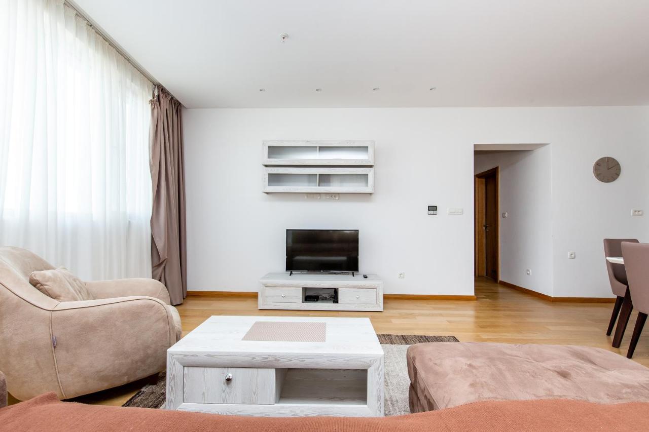 Apartments Lora In Apart-Hotel Будва Екстер'єр фото