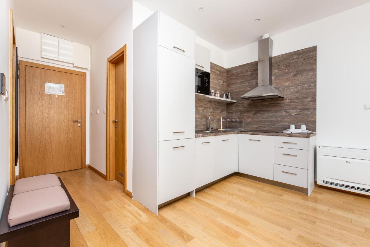 Apartments Lora In Apart-Hotel Будва Екстер'єр фото