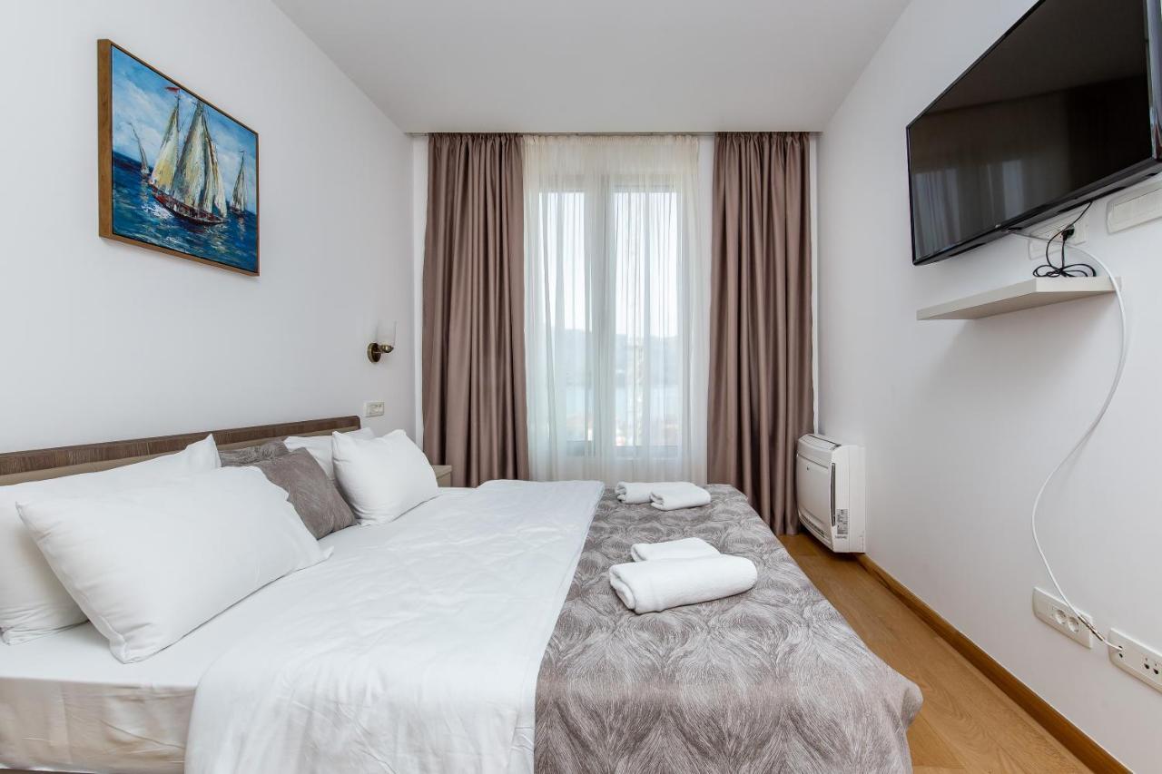 Apartments Lora In Apart-Hotel Будва Екстер'єр фото